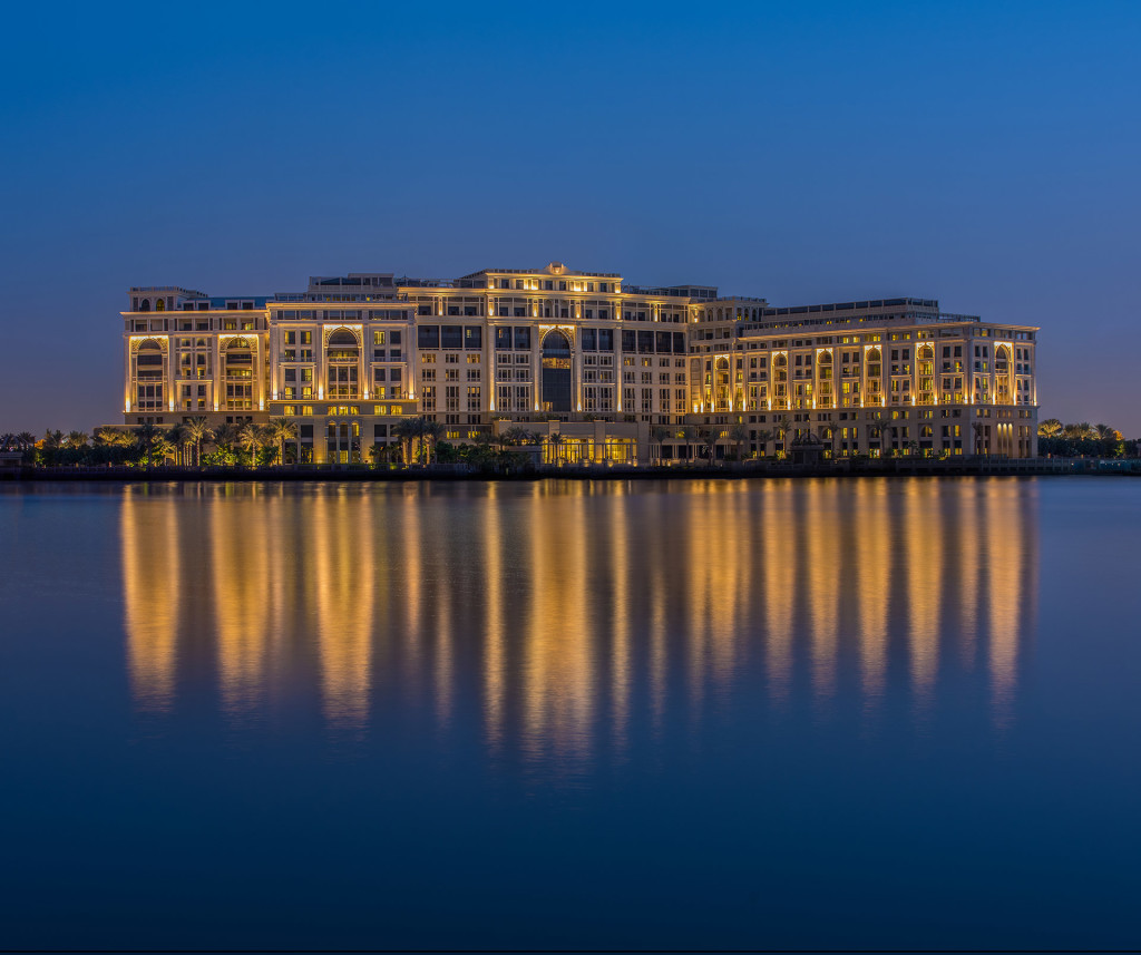 Palazzo-Versace-Hotel_Dubai_Night-View